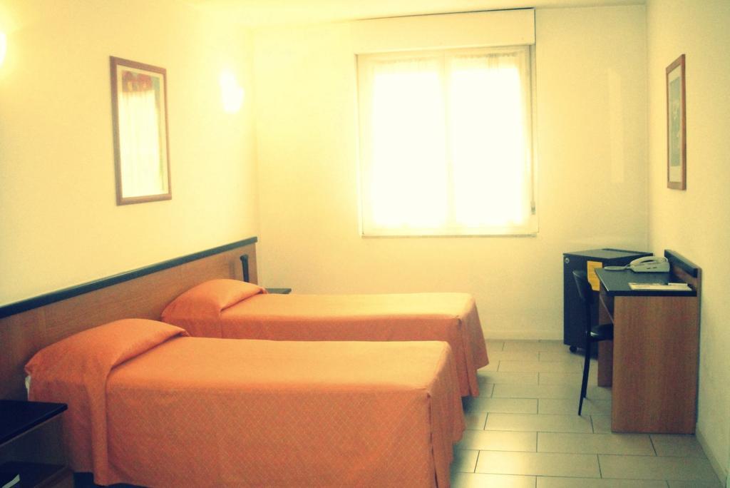 Hotel Scala Nord Milão Quarto foto